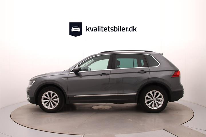 Grå VW Tiguan fra 2018