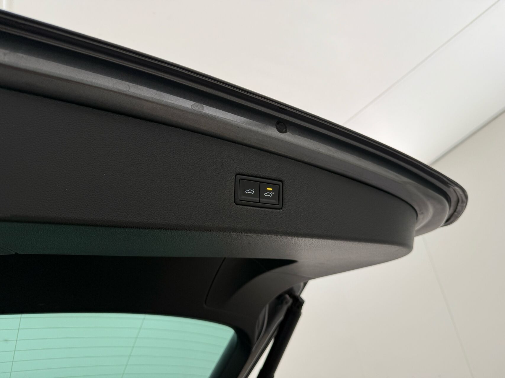 Grå VW Tiguan fra 2018