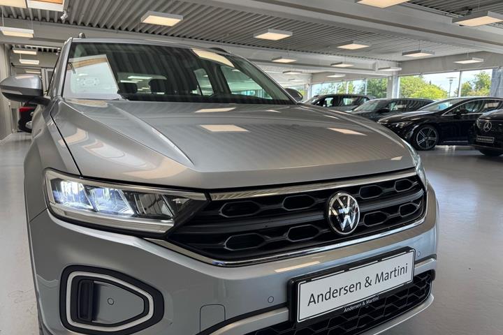 Sølv VW T-Roc fra 2022
