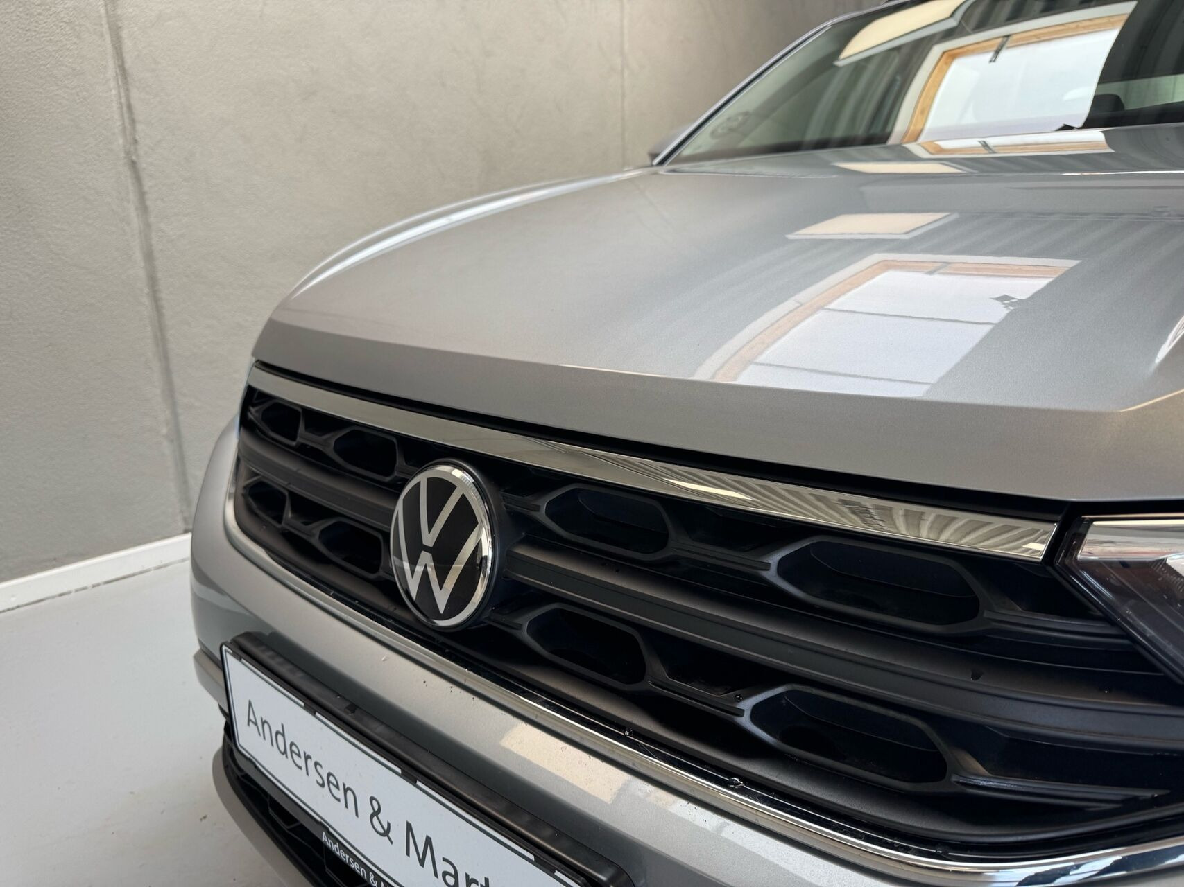 Sølv VW T-Roc fra 2022