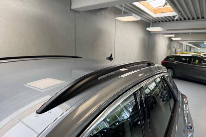 Sølv VW T-Roc fra 2022