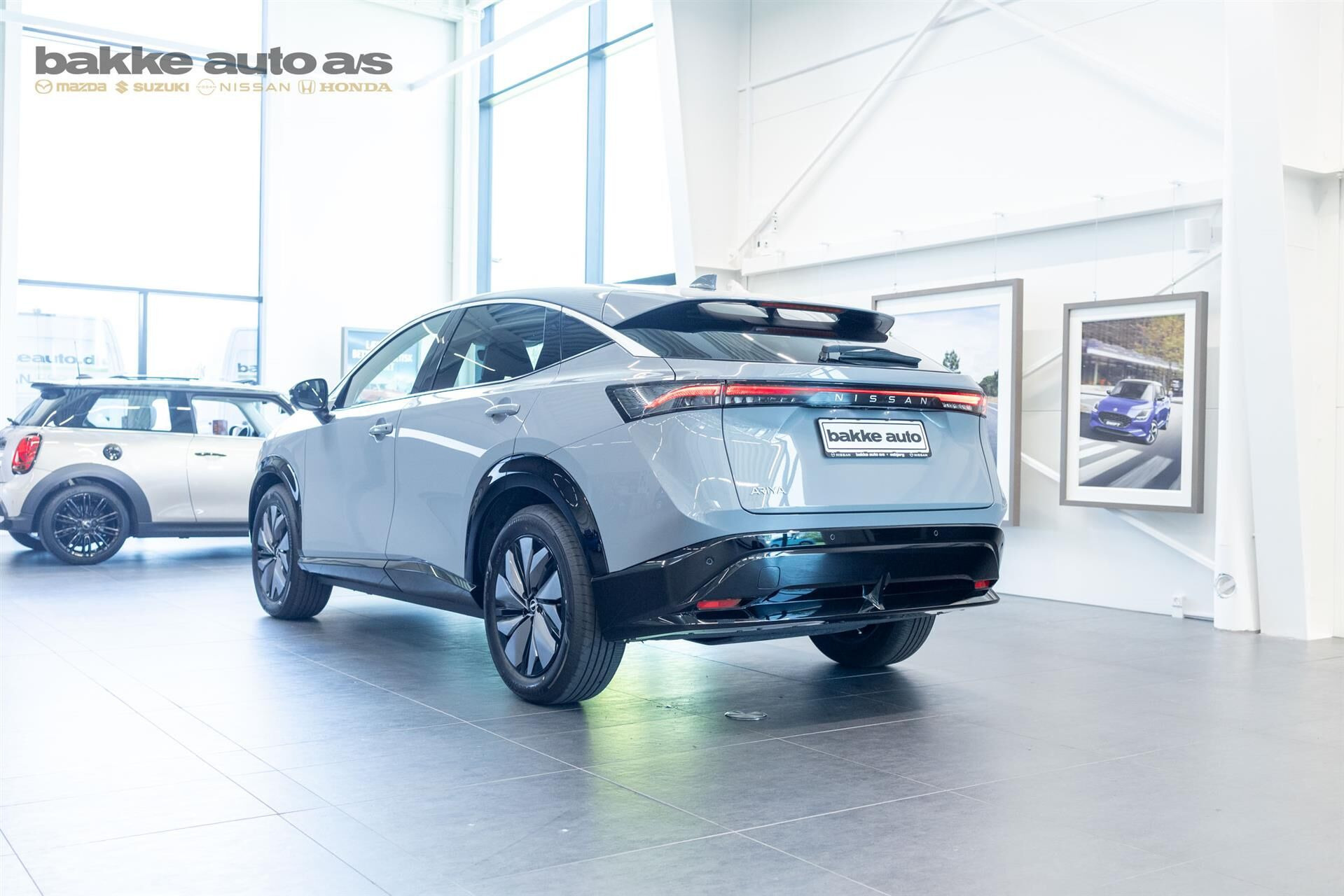 Grå Nissan Ariya fra 2024