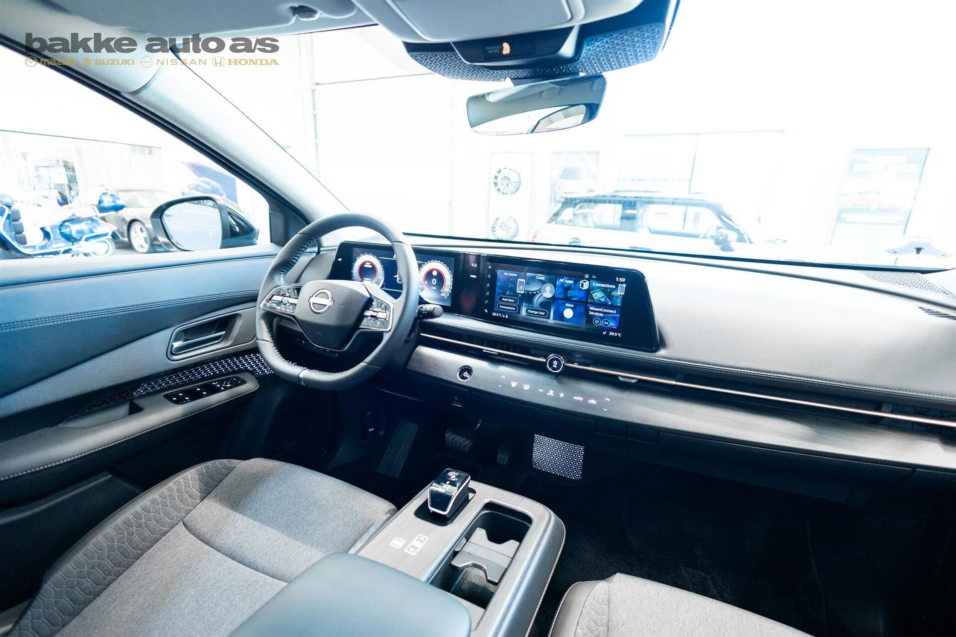 Grå Nissan Ariya fra 2024