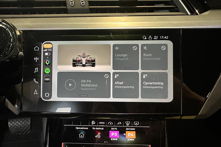 Blå Audi e-tron fra 2022