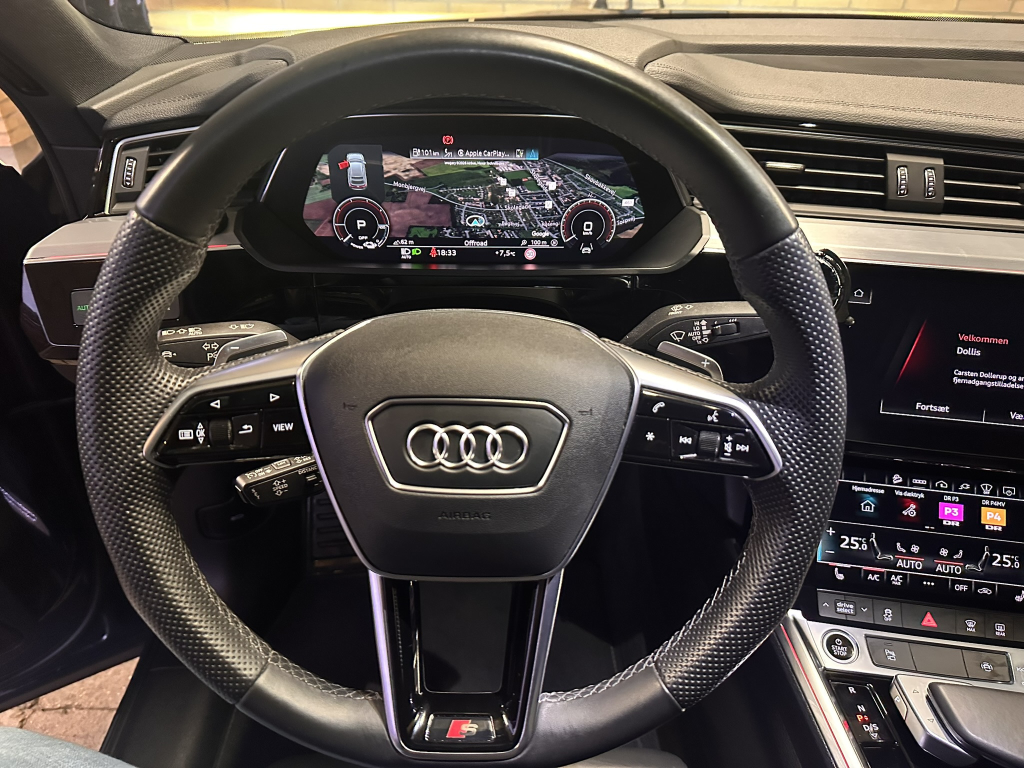 Blå Audi e-tron fra 2022