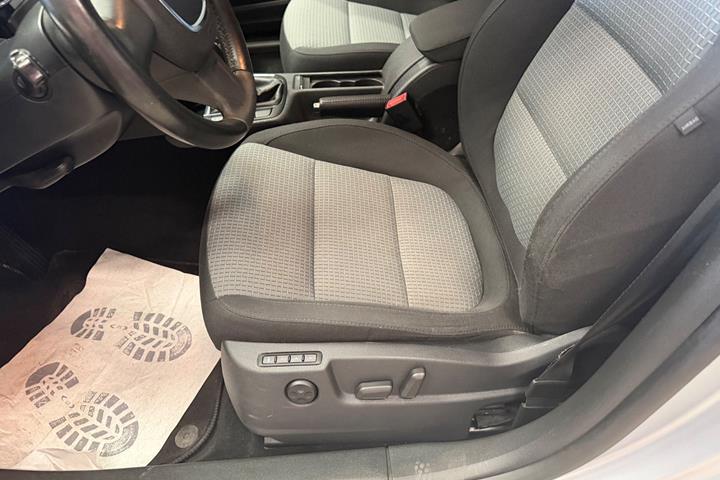 Sølv Skoda Superb fra 2012