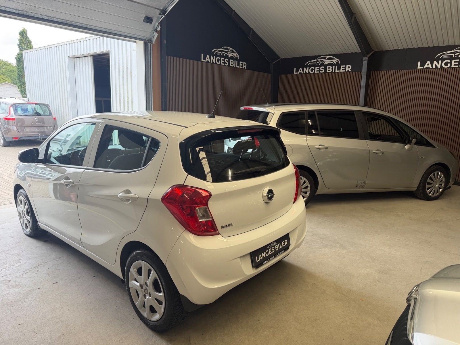 Hvid Opel Karl fra 2017