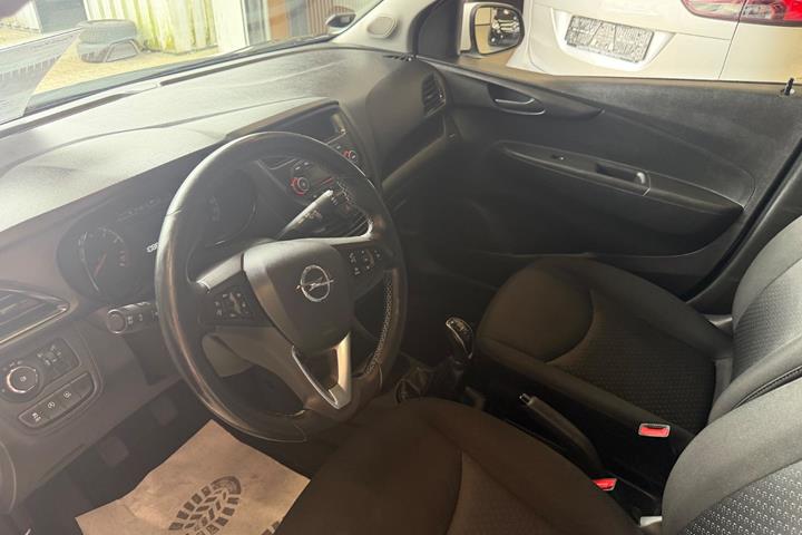 Hvid Opel Karl fra 2017