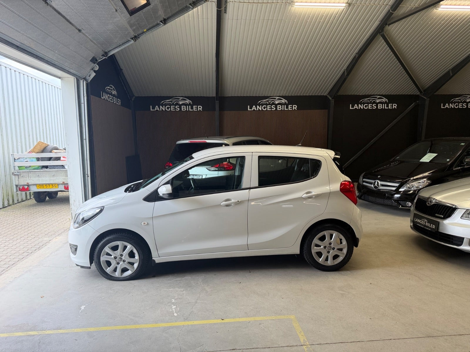 Hvid Opel Karl fra 2017