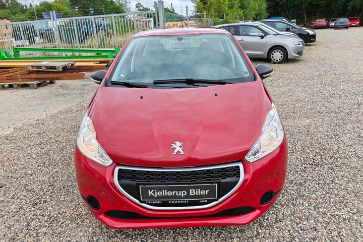 Gul Peugeot 208 fra 2014