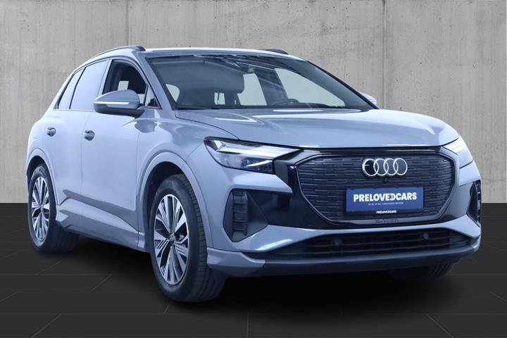 Grå Audi Q4 e-tron fra 2022