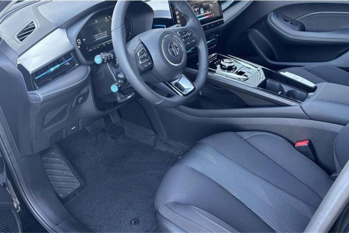 Sort MG MG5 fra 2024