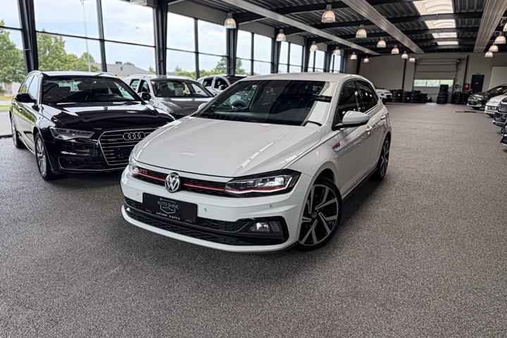 undefined VW Polo fra 2019 set udefra