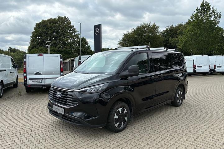 Sort Ford Transit Custom 320 L1 fra 2024