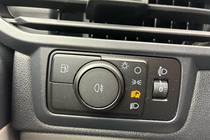 Sort Ford Transit Custom 320 L1 fra 2024