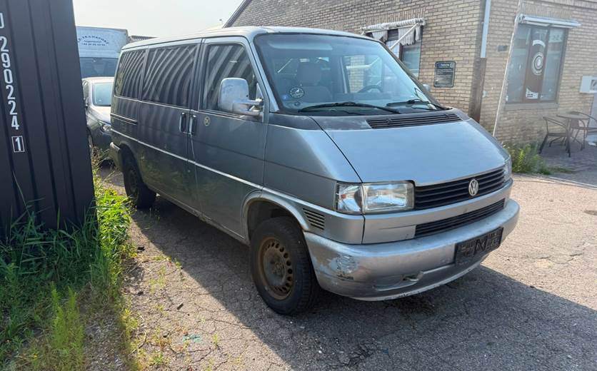 VW Transporter 2,4 D 10prs