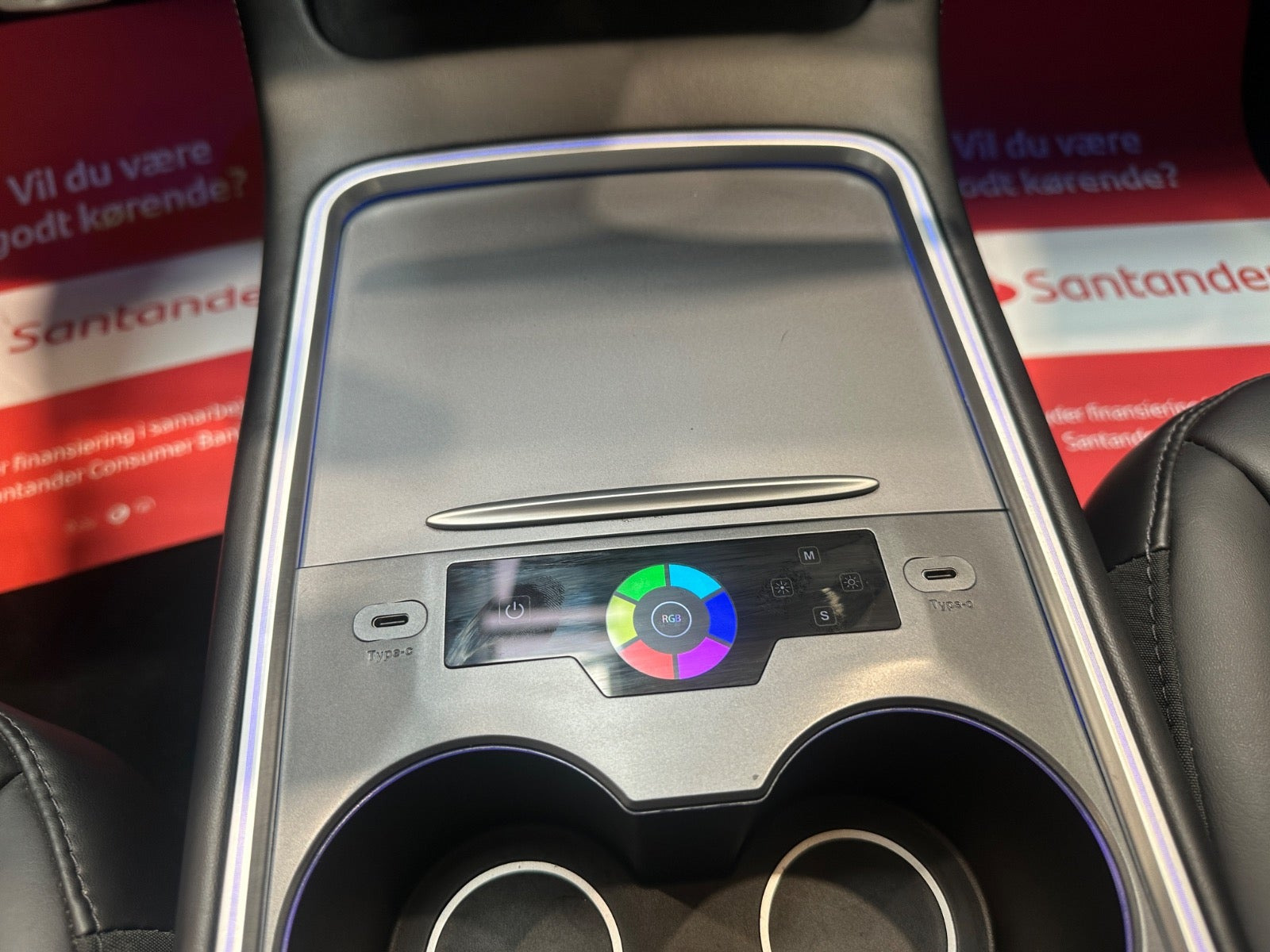Sort Tesla Model 3 fra 2021