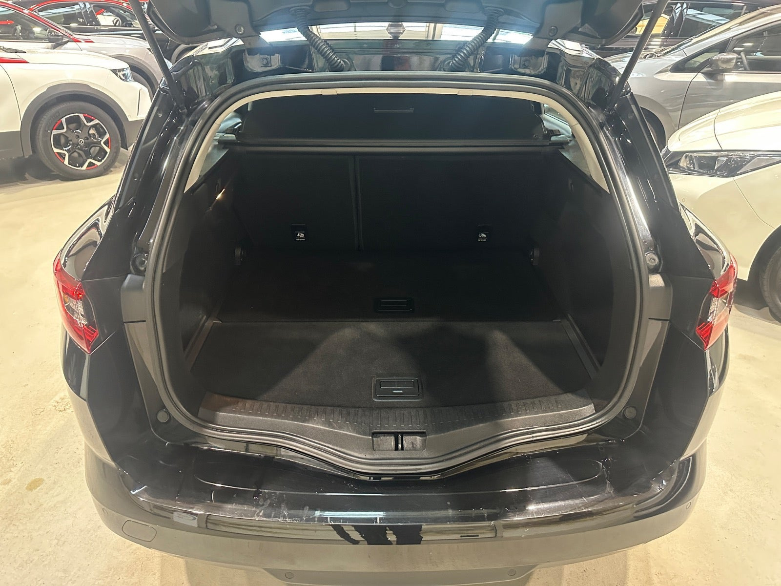Sort Renault Megane IV fra 2018