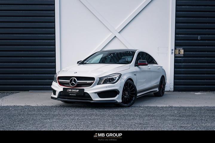 Hvid Mercedes CLA45 fra 2014