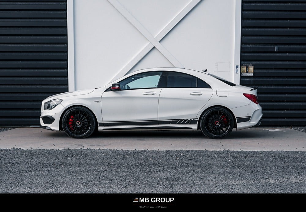 Hvid Mercedes CLA45 fra 2014