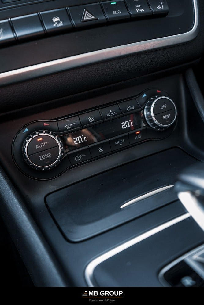Hvid Mercedes CLA45 fra 2014