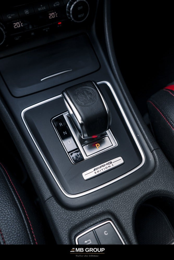 Hvid Mercedes CLA45 fra 2014
