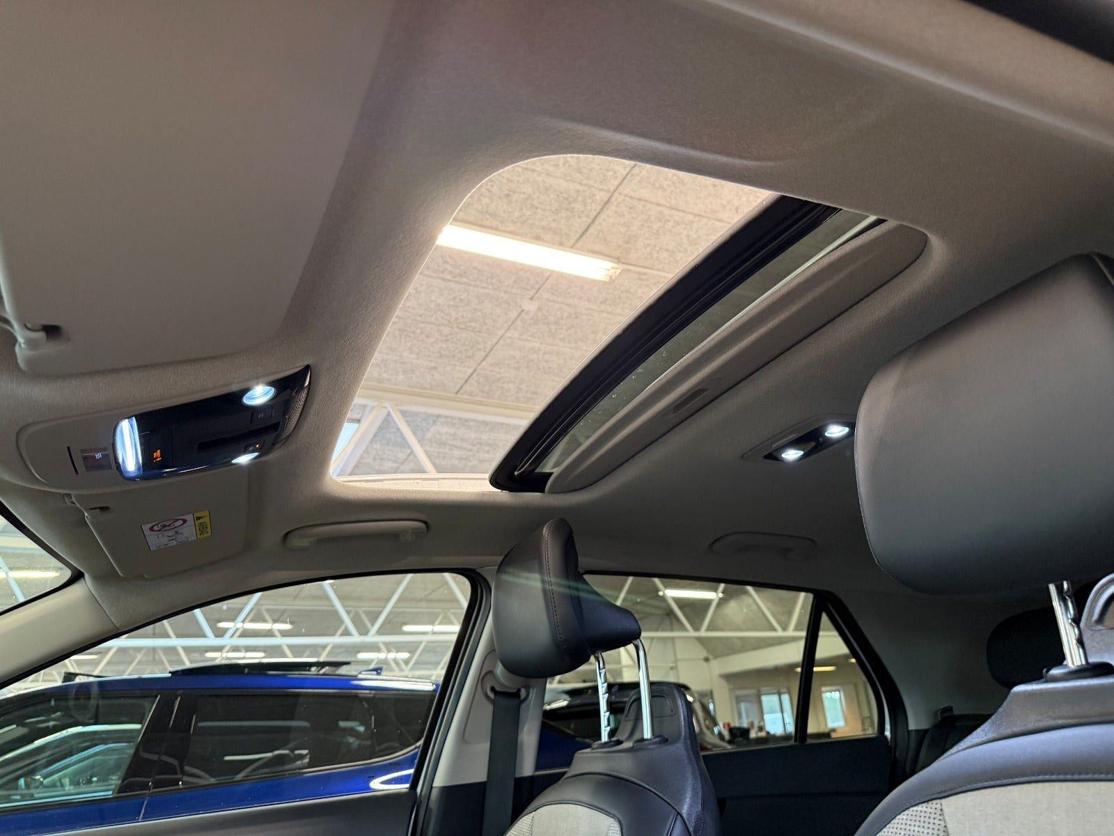 Hvid Kia Niro fra 2023
