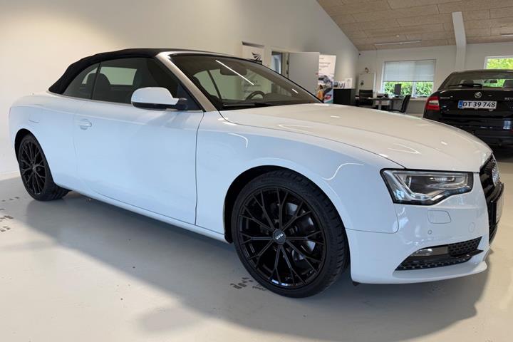 Hvid Audi A5 fra 2012