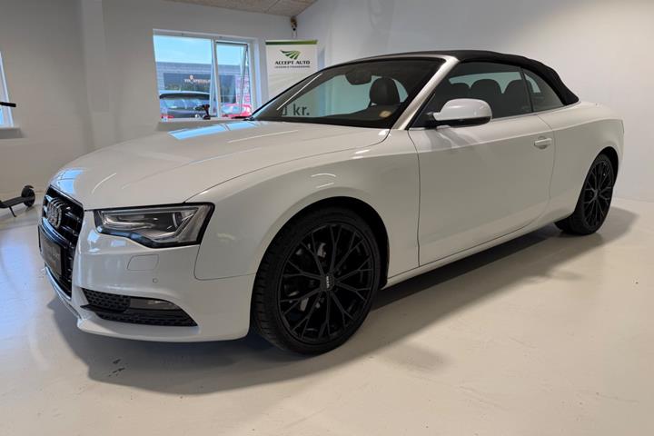 Hvid Audi A5 fra 2012