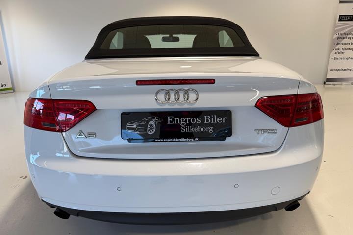 Hvid Audi A5 fra 2012