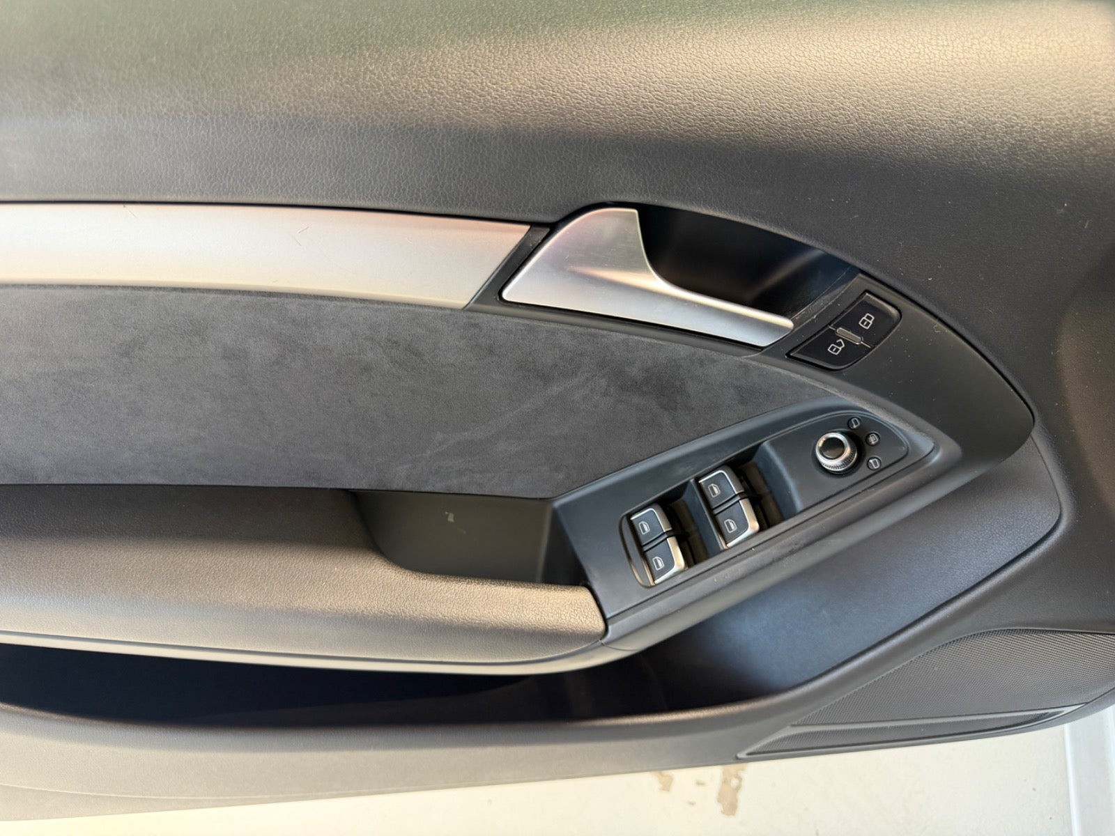 Hvid Audi A5 fra 2012