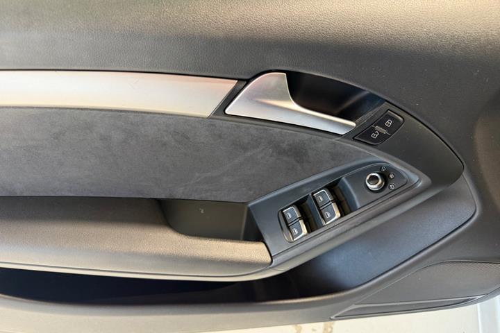 Hvid Audi A5 fra 2012