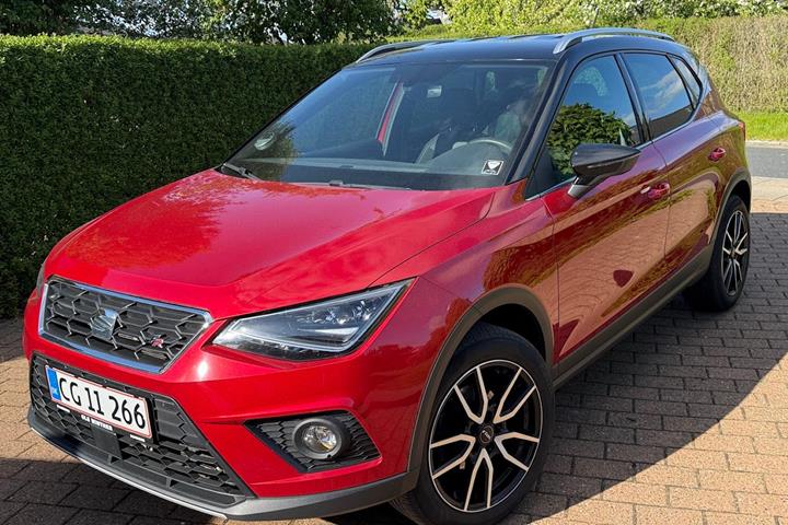 Rød Seat Arona fra 2019