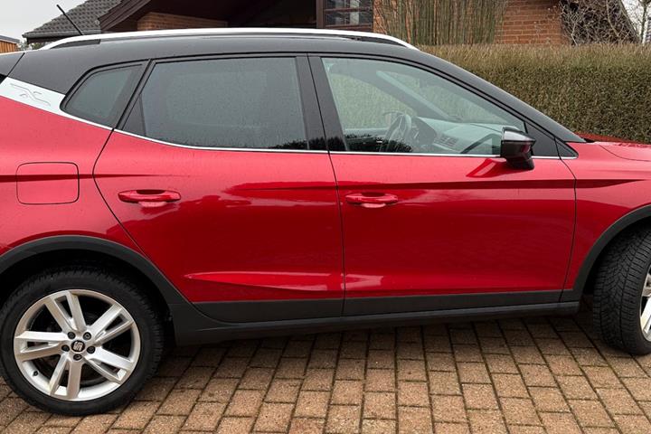 Rød Seat Arona fra 2019