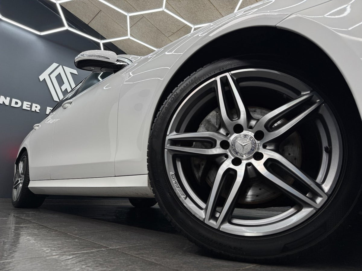 Hvid Mercedes E220 d fra 2016