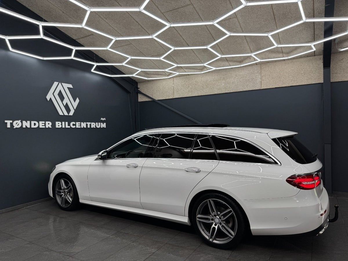 Hvid Mercedes E220 d fra 2016