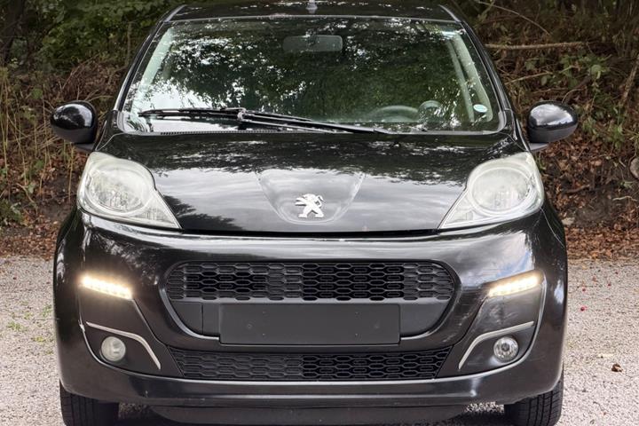 undefined Peugeot 107 fra 2012
