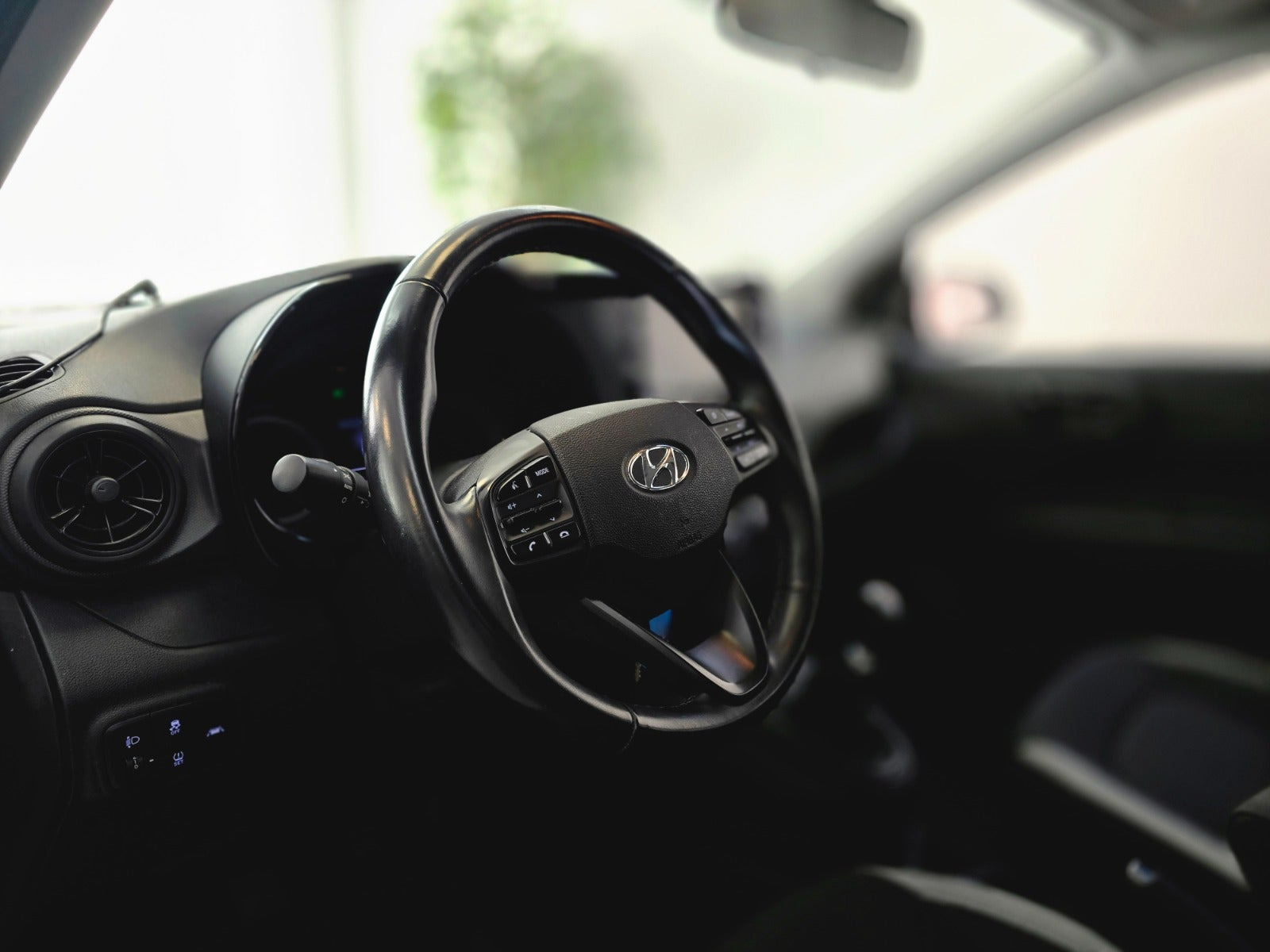 Sølv Hyundai i10 fra 2020