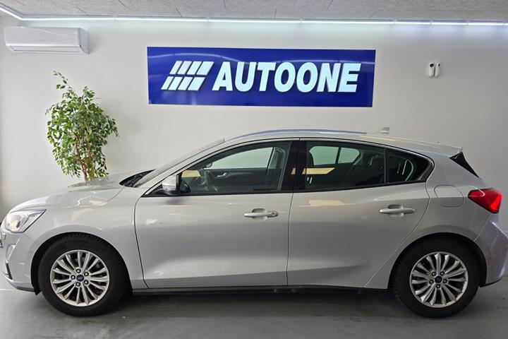 Sølv Ford Focus fra 2018
