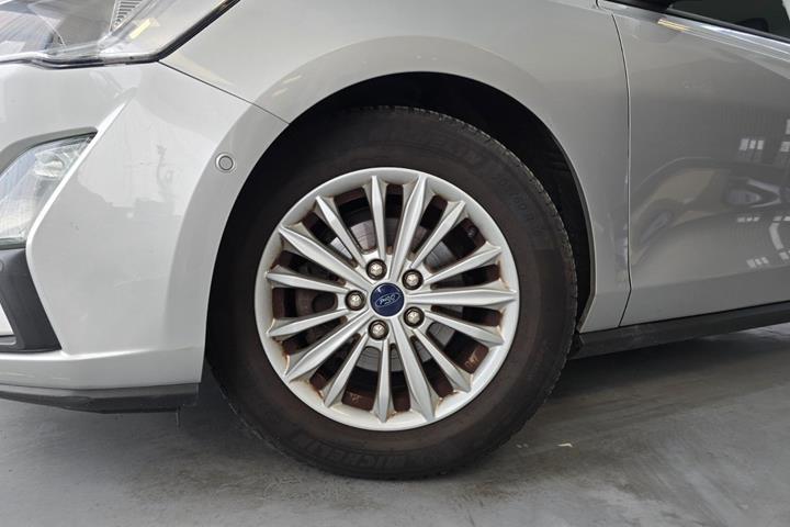 Sølv Ford Focus fra 2018