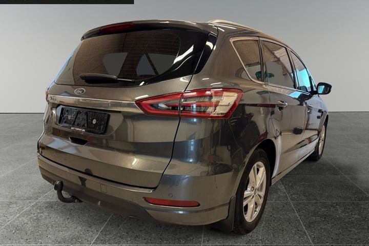 Grå Ford S-MAX fra 2020