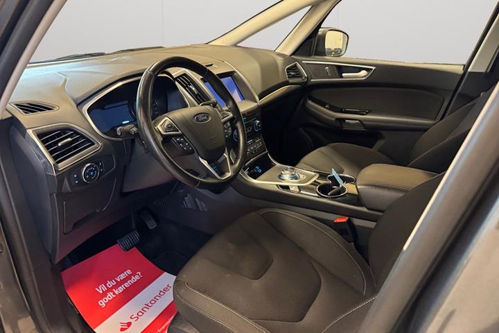 Grå Ford S-MAX fra 2020