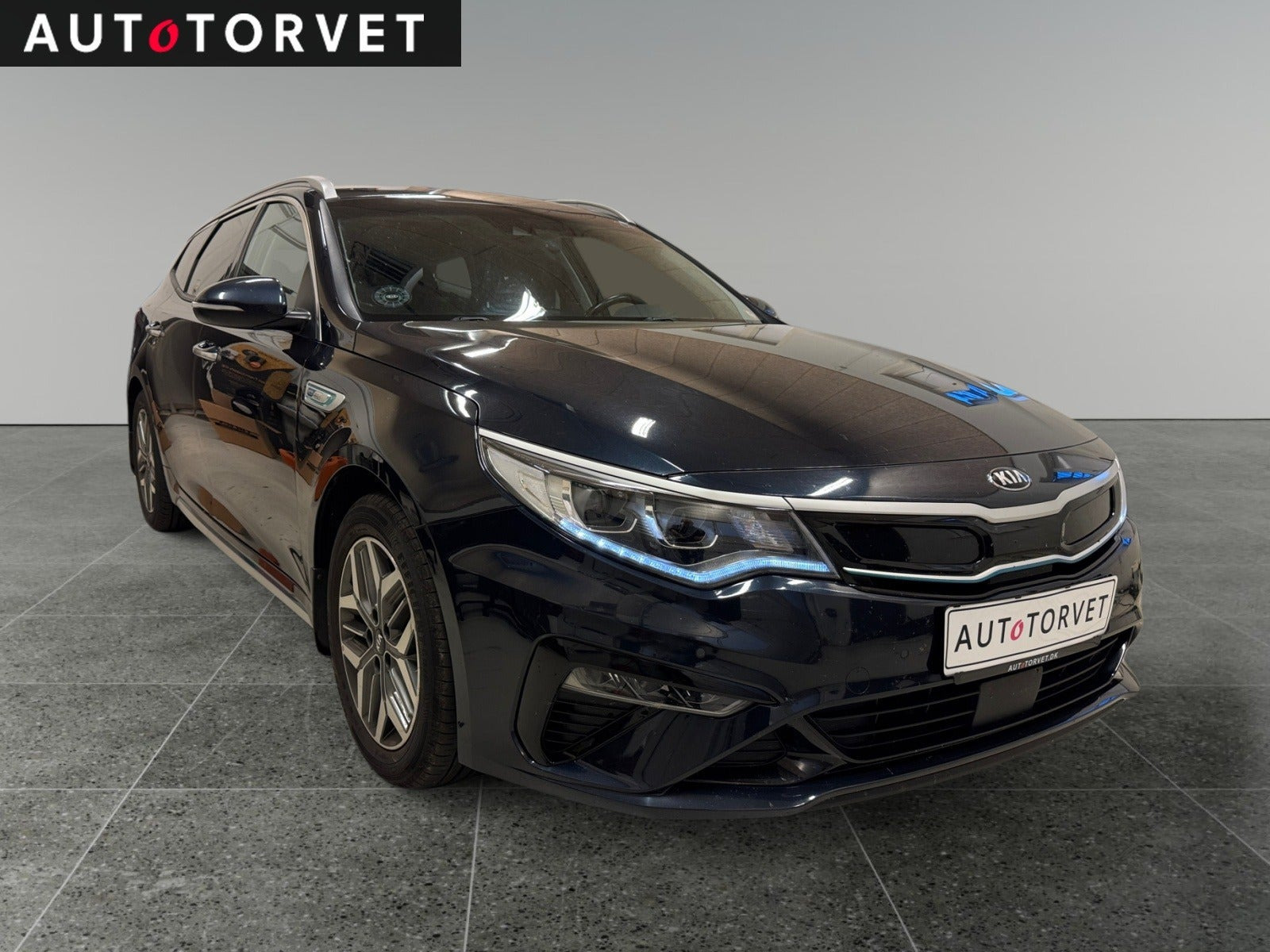 Blå Kia Optima fra 2020