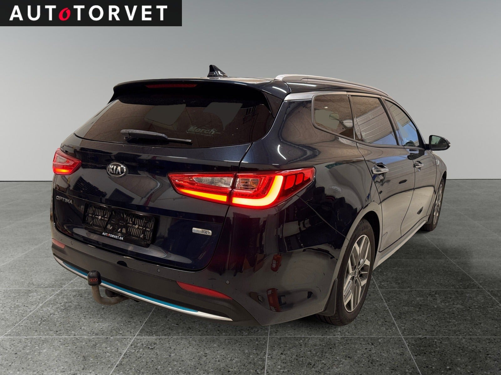 Blå Kia Optima fra 2020