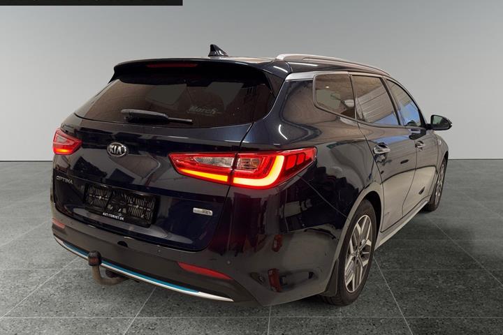 Blå Kia Optima fra 2020
