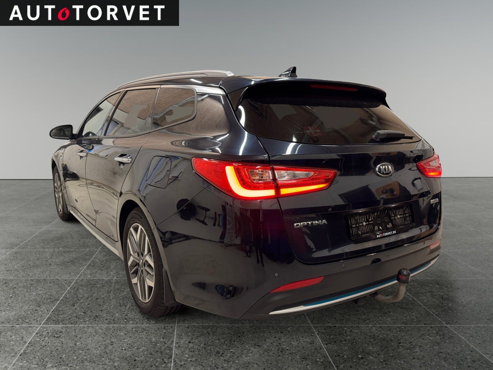 Blå Kia Optima fra 2020