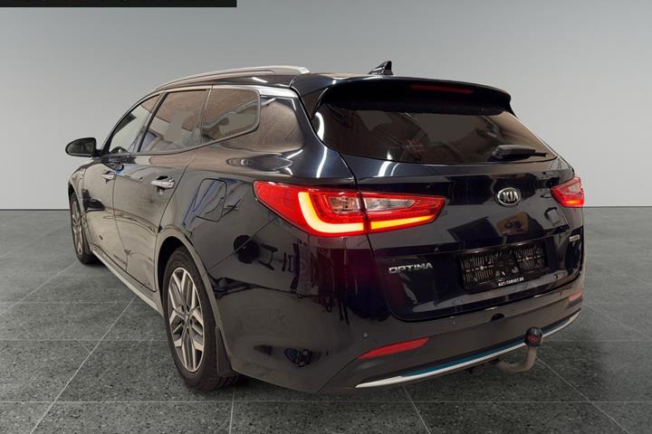 Blå Kia Optima fra 2020