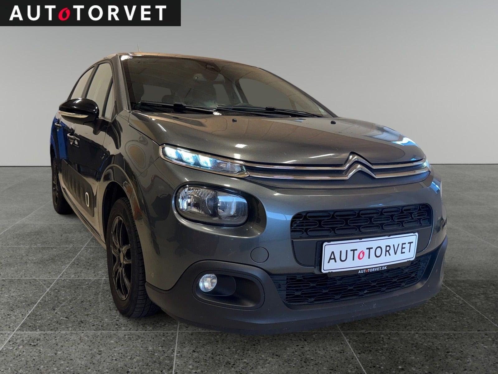 Grå Citroën C3 fra 2017
