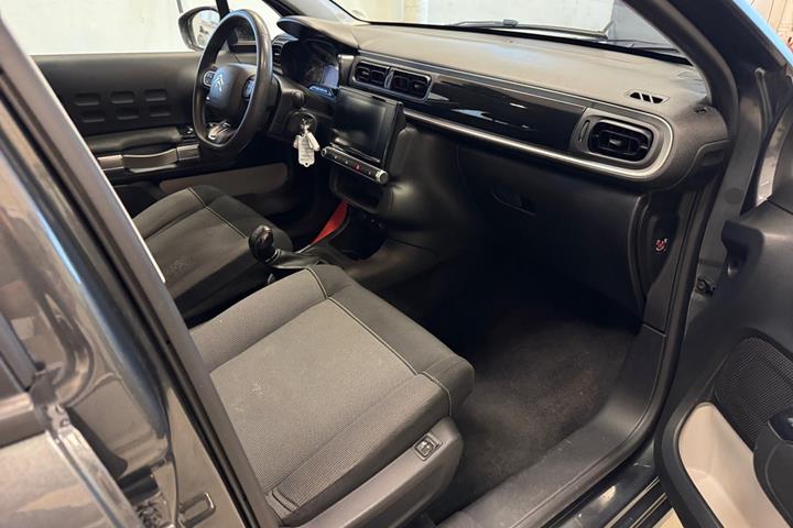 Grå Citroën C3 fra 2017