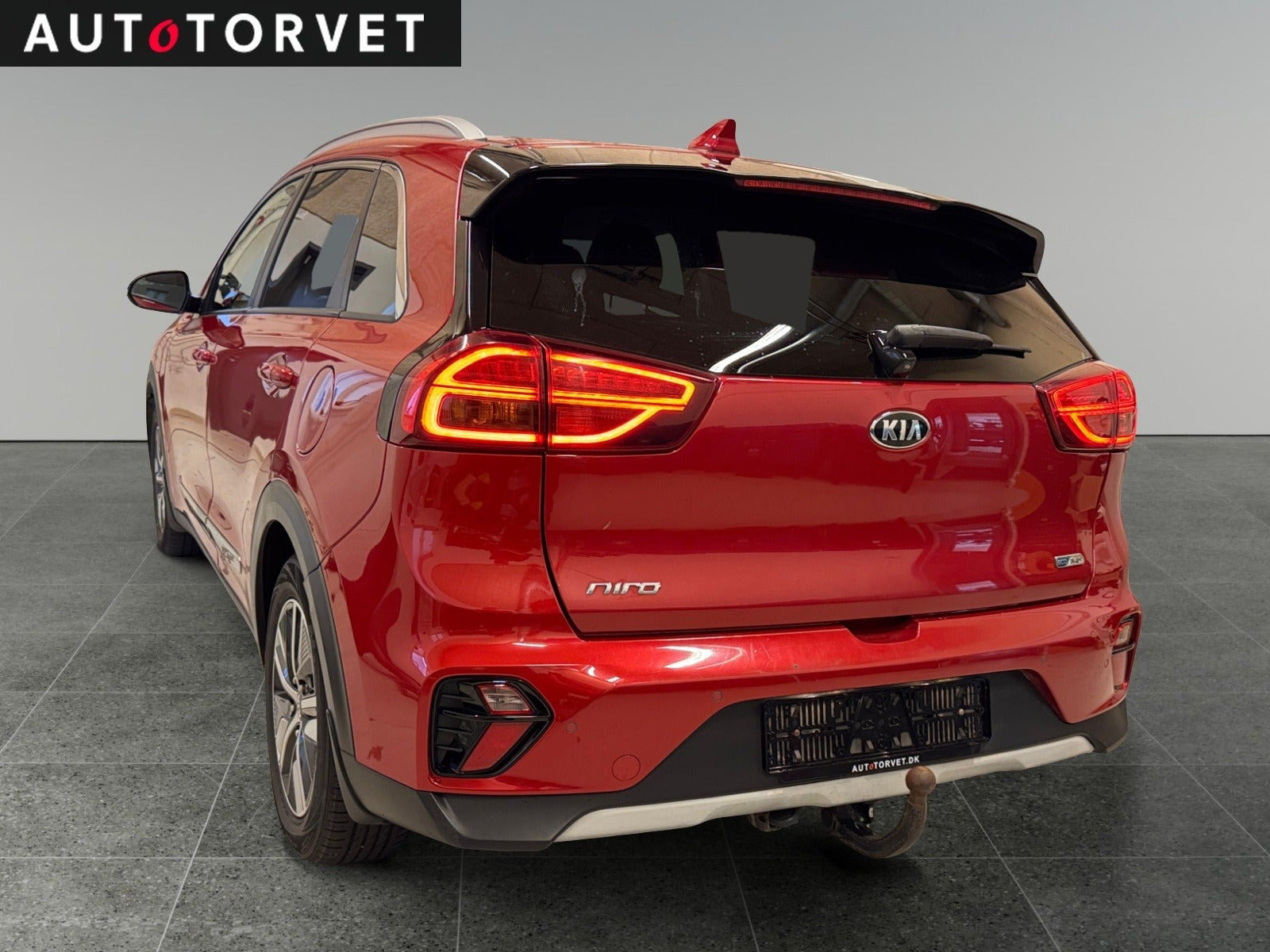 Rød Kia Niro fra 2020